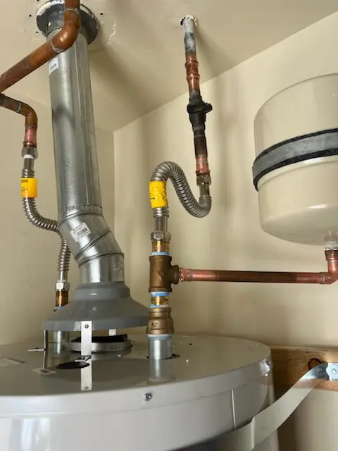Water heater installation and plumbing repair in Bynum Park